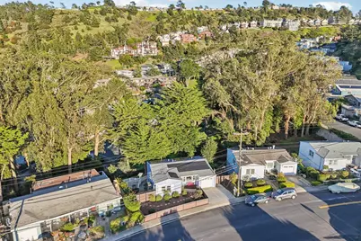 347 Manor Dr, Pacifica, CA 94044 - Photo 75