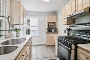 347 Manor Dr, Pacifica, CA 94044 - Photo 3