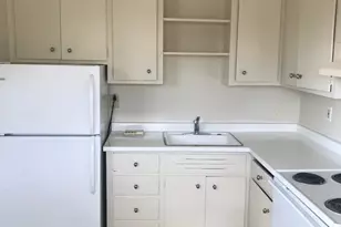 1385 San Tomas Aquino Pkwy, San Jose, CA 95130 - Photo 9