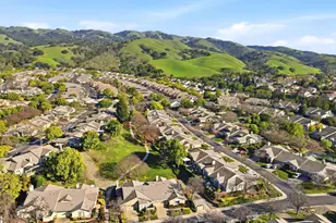 8651 Solera Dr, San Jose, CA 95135 - Photo 41