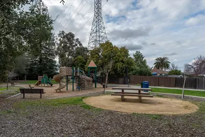 258 Howes Dr, Los Gatos, CA 95032 - Photo 25