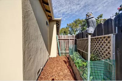 14 San Juan Dr, Salinas, CA 93901 - Photo 27