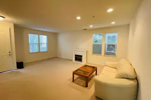 1016 Sallie Ln, Tracy, CA 95376 - Photo 5