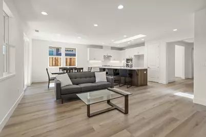 2109 White Oak Dr, Hollister, CA 95023 - Photo 5