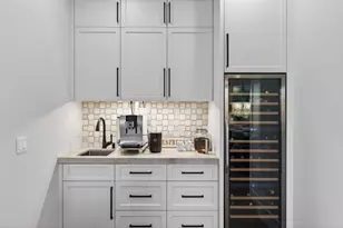 1743 Santa Barbara Dr, San Jose, CA 95125 - Photo 11