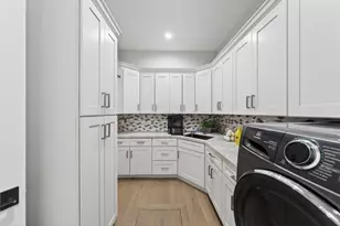 1743 Santa Barbara Dr, San Jose, CA 95125 - Photo 13