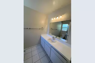 995 Henderson Ave, Sunnyvale, CA 94086 - Photo 17