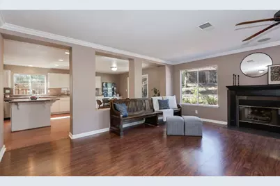 1740 Brentwood Ct, Hollister, CA 95023 - Photo 9