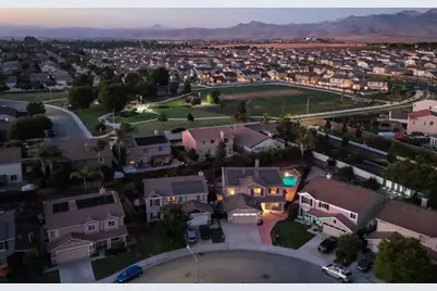 1740 Brentwood Ct, Hollister, CA 95023 - Photo 33