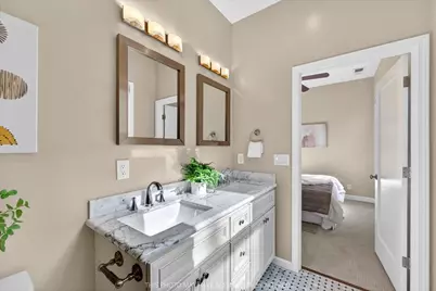 143 N Almaden Blvd, San Jose, CA 95110 - Photo 27