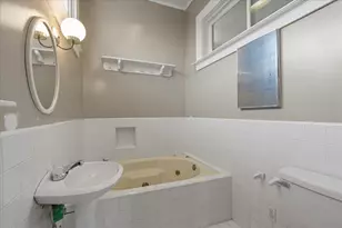 262 E 6th St, Gilroy, CA 95020 - Photo 11