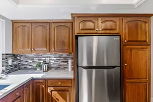 6103 Edenhall Dr, San Jose, CA 95129 - Photo 9