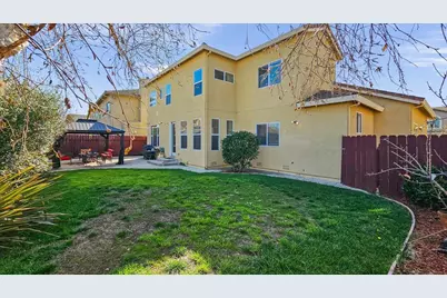 1901 Calistoga Dr, Hollister, CA 95023 - Photo 45