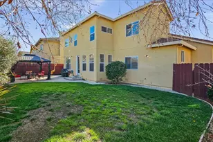 1901 Calistoga Dr, Hollister, CA 95023 - Photo 45