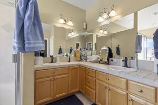 1901 Calistoga Dr, Hollister, CA 95023 - Photo 31