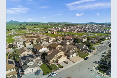 1901 Calistoga Dr, Hollister, CA 95023 - Photo 51