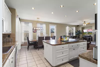 1901 Calistoga Dr, Hollister, CA 95023 - Photo 11