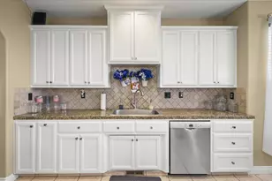 1901 Calistoga Dr, Hollister, CA 95023 - Photo 13