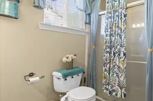 1901 Calistoga Dr, Hollister, CA 95023 - Photo 41