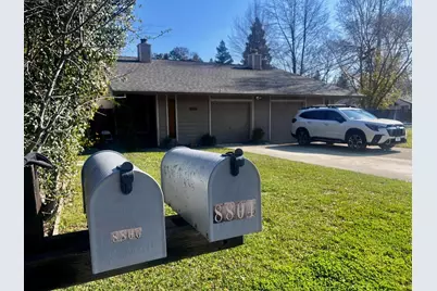 8804 N Winding Way, Fair Oaks, CA 95628 - Photo 3