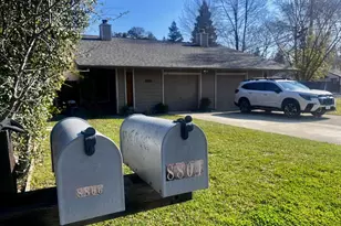 8804 N Winding Way, Fair Oaks, CA 95628 - Photo 3