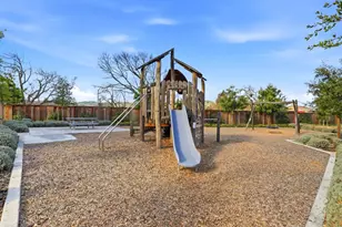 18207 Rebollo Ln, Morgan Hill, CA 95037 - Photo 37