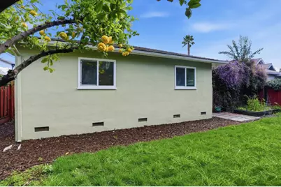 2115 Clarke Ave, East Palo Alto, CA 94303 - Photo 33