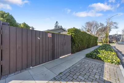 348 Henderson Dr, San Jose, CA 95123 - Photo 39