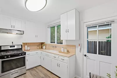 200 Anita Rd, Burlingame, CA 94010 - Photo 15