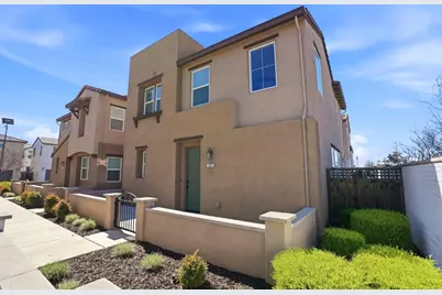 17642 Mystic Dr, Lathrop, CA 95330 - Photo 3