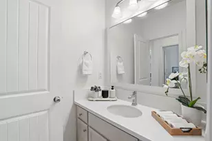 17642 Mystic Dr, Lathrop, CA 95330 - Photo 19