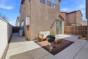 17642 Mystic Dr, Lathrop, CA 95330 - Photo 35