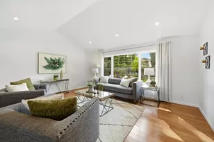 2784 Doverton Square, Mountain View, CA 94040 - Photo 11