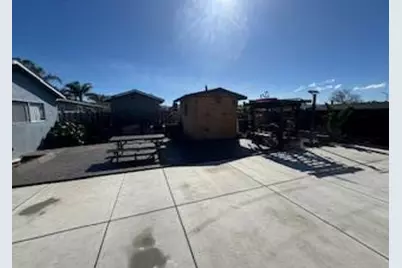 750 El Camino Paraiso, Hollister, CA 95023 - Photo 9