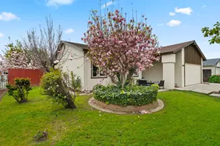 34839 Clover St, Union City, CA 94587 - Photo 3