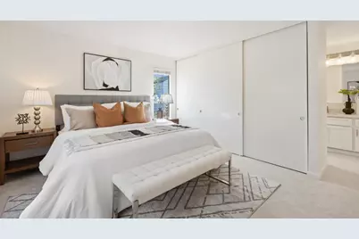 905 W Middlefield Rd 917, Mountain View, CA 94043 - Photo 15