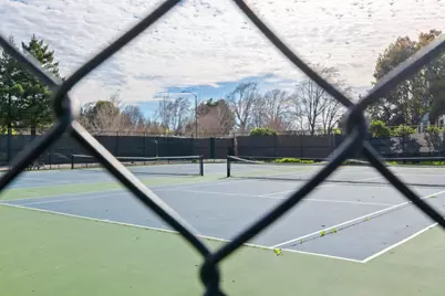 905 W Middlefield Rd 917, Mountain View, CA 94043 - Photo 25