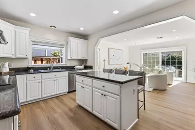 18870 Barnhart Ave, Cupertino, CA 95014 - Photo 11