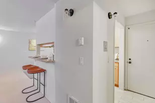 295 Lenox Ave 203, Oakland, CA 94610 - Photo 19