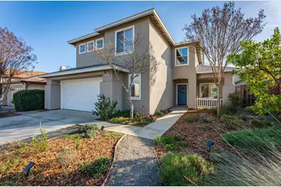 724 Wisteria Dr, Gilroy, CA 95020 - Photo 3