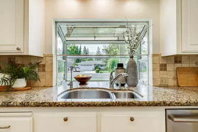 1624 Newcastle Dr, Los Altos, CA 94024 - Photo 13