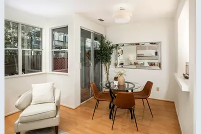 426 Hillwood Ct 303, Mountain View, CA 94040 - Photo 3