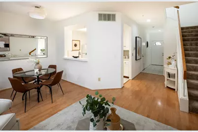 426 Hillwood Ct 303, Mountain View, CA 94040 - Photo 5