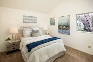 426 Hillwood Ct 303, Mountain View, CA 94040 - Photo 9