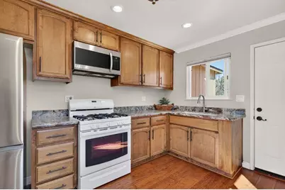 1300 Mesa Dr, Hollister, CA 95023 - Photo 13