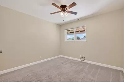 1300 Mesa Dr, Hollister, CA 95023 - Photo 21