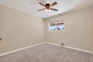 1300 Mesa Dr, Hollister, CA 95023 - Photo 21