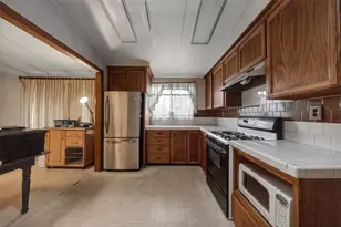 1114 Burgoyne St, Mountain View, CA 94043 - Photo 5