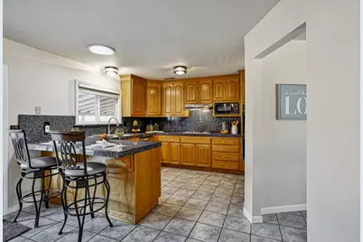 20006 Audrey Ln, Salinas, CA 93907 - Photo 11