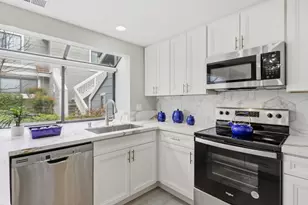 2570 Yerba Bank Ct, San Jose, CA 95121 - Photo 7